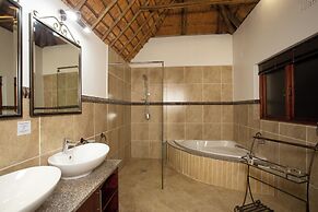 Kubu Safari Lodge
