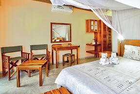 Kubu Safari Lodge