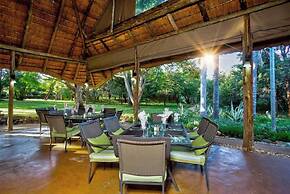 Kubu Safari Lodge