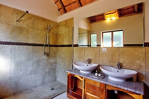 Kubu Safari Lodge