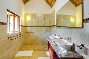 Kubu Safari Lodge
