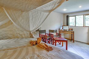Kubu Safari Lodge