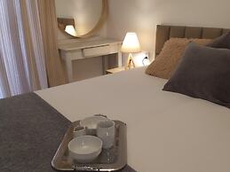 Aronis Apartments