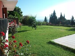Aronis Apartments