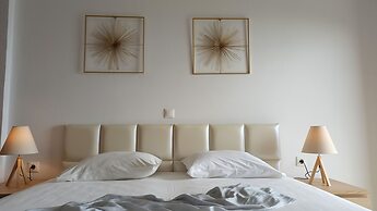 Aronis Apartments