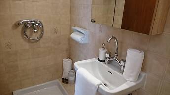Aronis Apartments