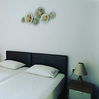 Aronis Apartments