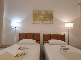 Aronis Apartments