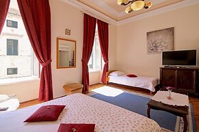 Apartments Nerio