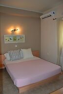 Akis Apartments