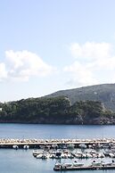 Akis Apartments