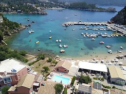 Akis Apartments