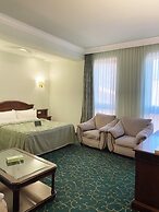Hotel Russia