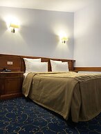 Hotel Russia