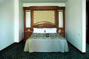 Hotel Russia