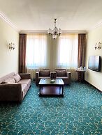 Hotel Russia