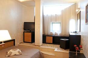 EfBet Hotel
