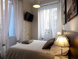 THC Latina Hostel