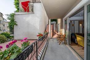 The Marions Suite Hotel