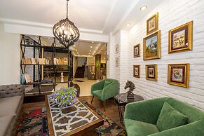 The Marions Suite Hotel