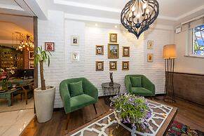 The Marions Suite Hotel