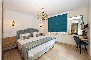 The Marions Suite Hotel