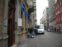 Alabarda Hotel