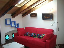 Alabarda Hotel