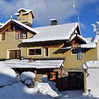 Periko's Youth Hostel