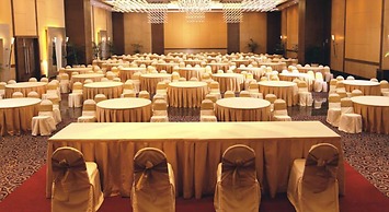 The Retreat Hotel & Convention Centre
