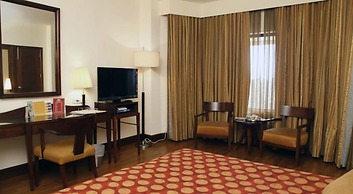 The Retreat Hotel & Convention Centre