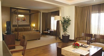 The Retreat Hotel & Convention Centre