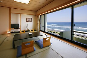 Kamogawa Grand Hotel