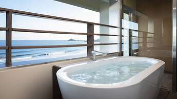 Kamogawa Grand Hotel