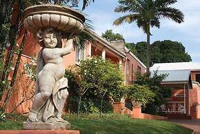 Sica's Guest House