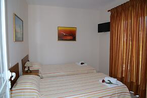 Maria's Filoxenia Suites