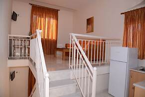 Maria's Filoxenia Suites