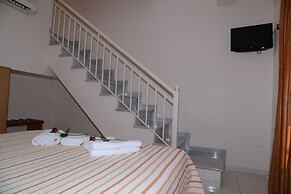 Maria's Filoxenia Suites