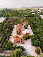 Maria's Filoxenia Suites