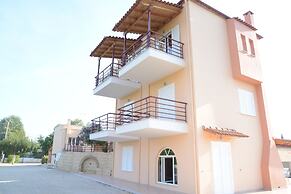 Maria's Filoxenia Suites