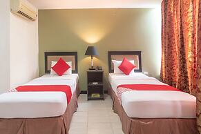 OYO 187 The Maxwell Hotel