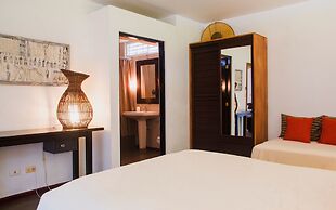 Hotel The Place