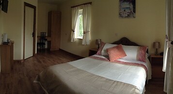 Deerpark Manor Bed & Breakfast
