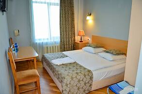 Yeghevnut Hotel