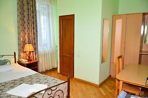 Yeghevnut Hotel