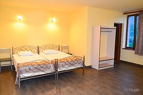 Yeghevnut Hotel