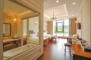 Dalat Edensee Lake Resort & Spa