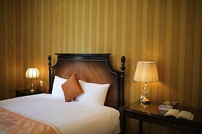 Dalat Edensee Lake Resort & Spa