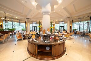 Dalat Edensee Lake Resort & Spa
