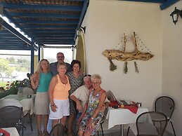 Emporios Bay Hotel